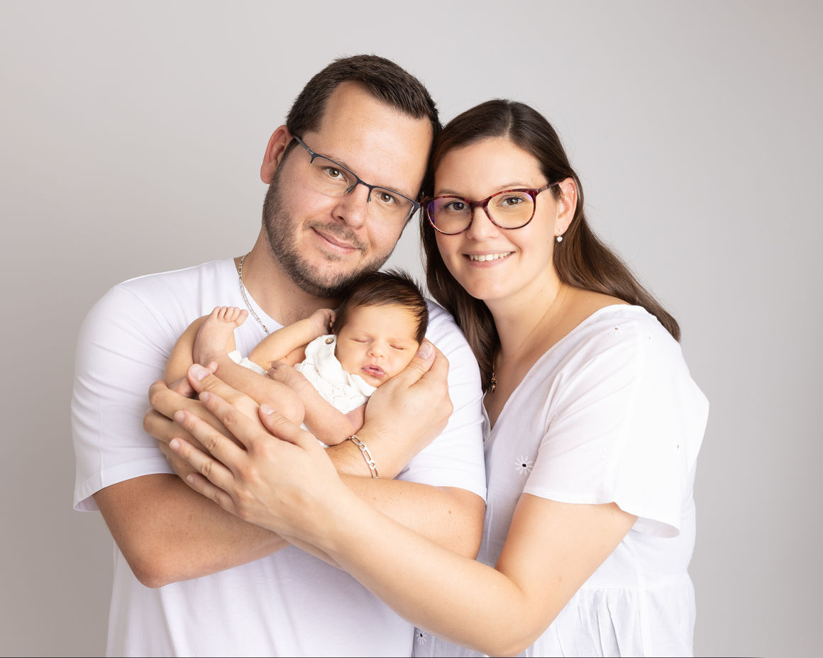 Sécurité et confort du nouveau né en séance photo