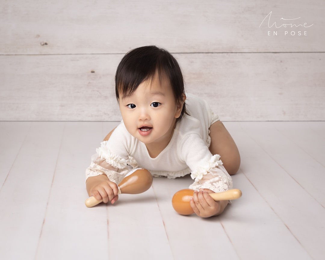 Séance un an de bébé en studio