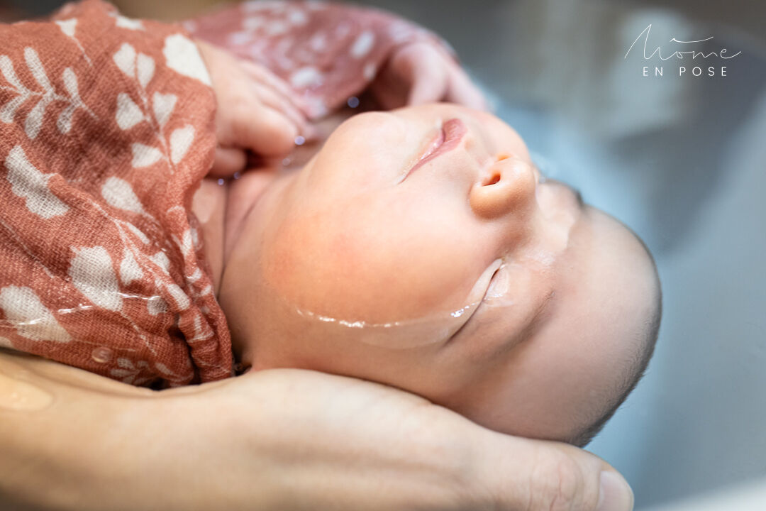 Bain thalasso thérapeutique pour nouveau né