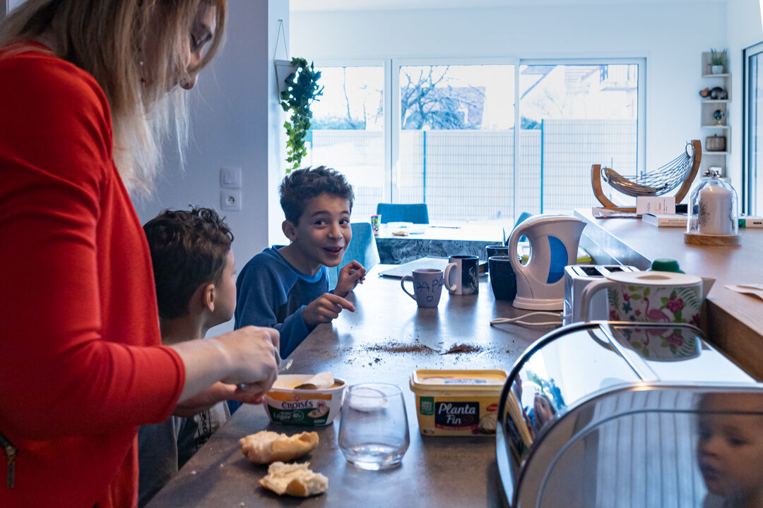Reportage de famille à domicile : le bonheur au quotidien