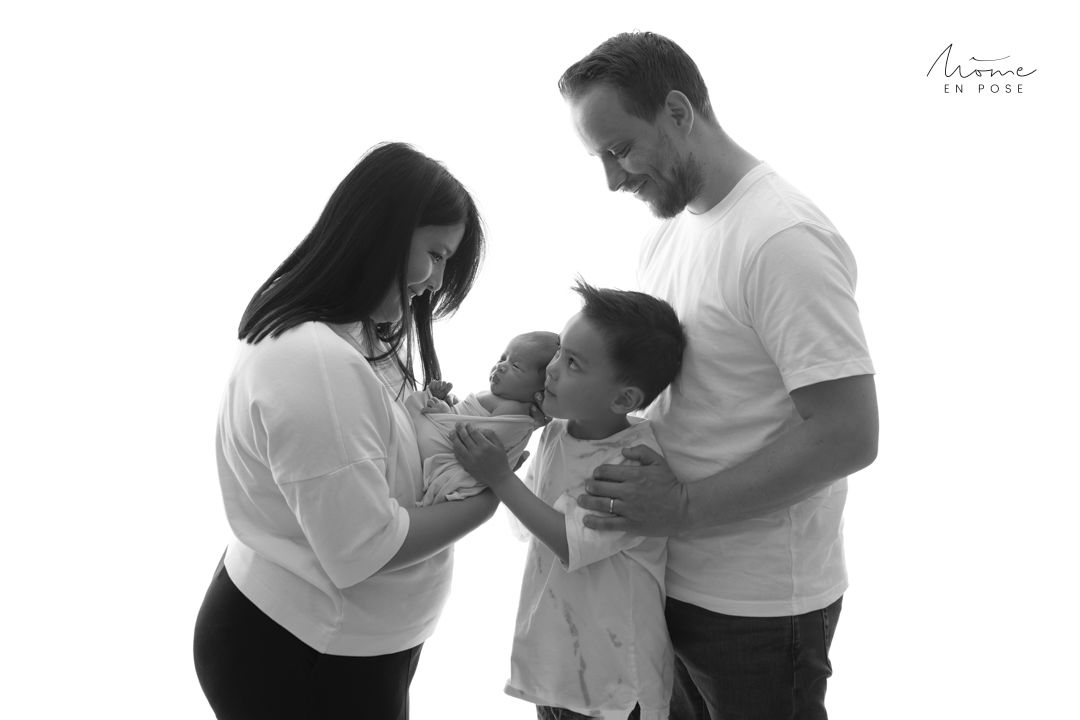 Séance naissance - Les photos avec les ainés